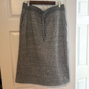 Uniqlo Sweatshirt midi skirt